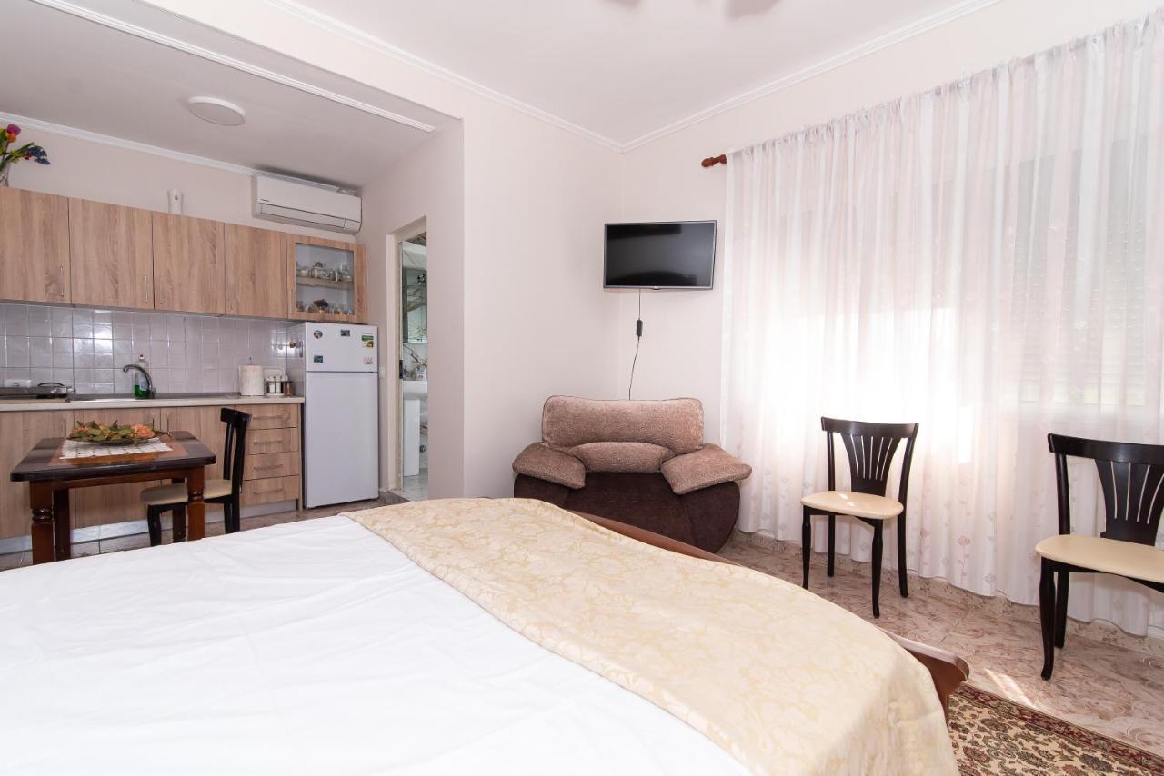 Erla'S Apartment Tiran Dış mekan fotoğraf